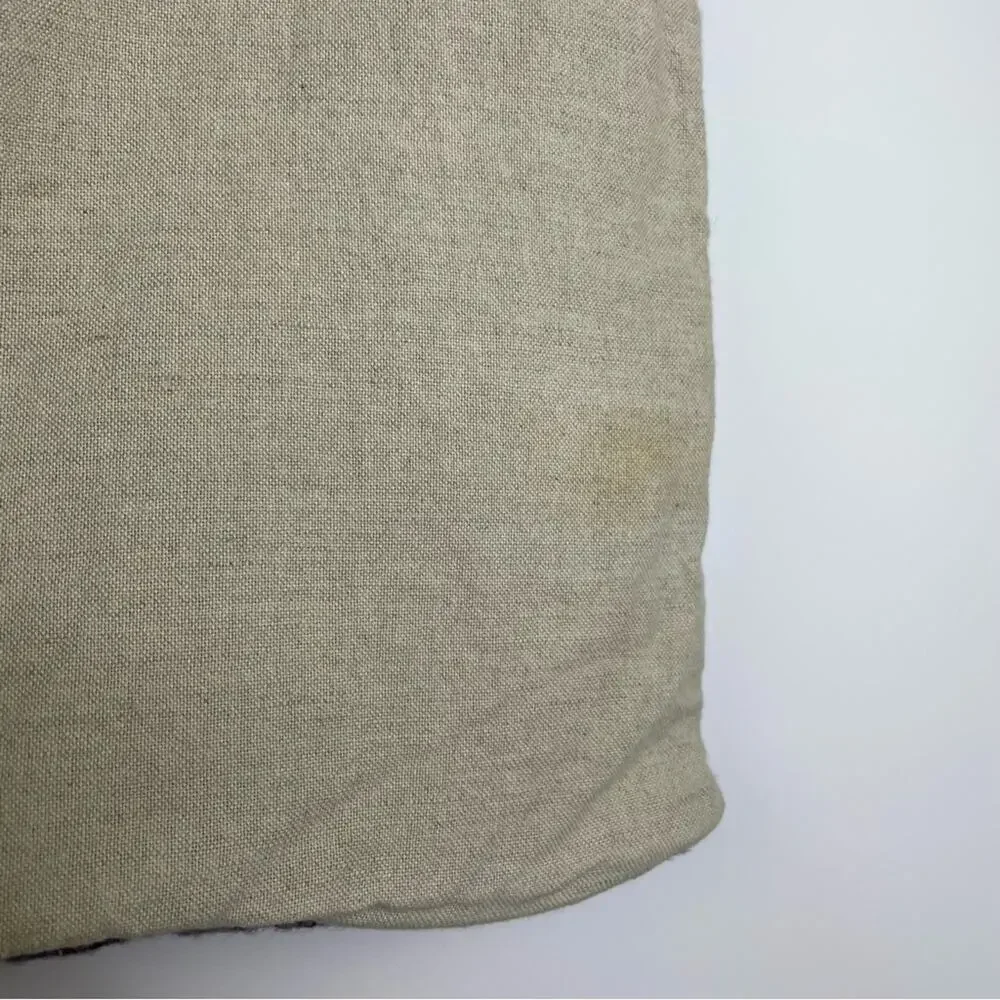 Pottery Barn cushion cover 20 in. X 20 in. Linen